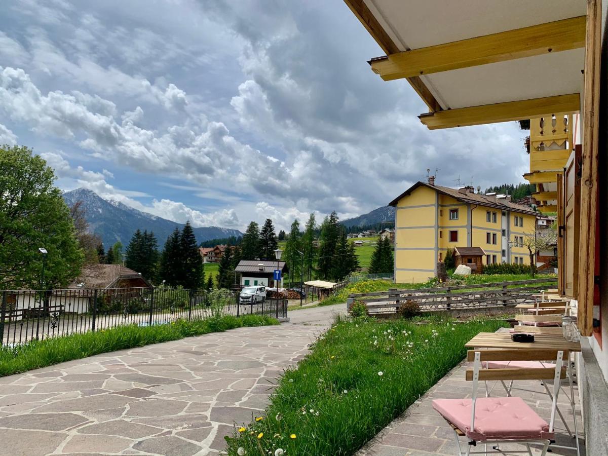 Casa Di Franz Hotel Vigo di Fassa Exterior photo